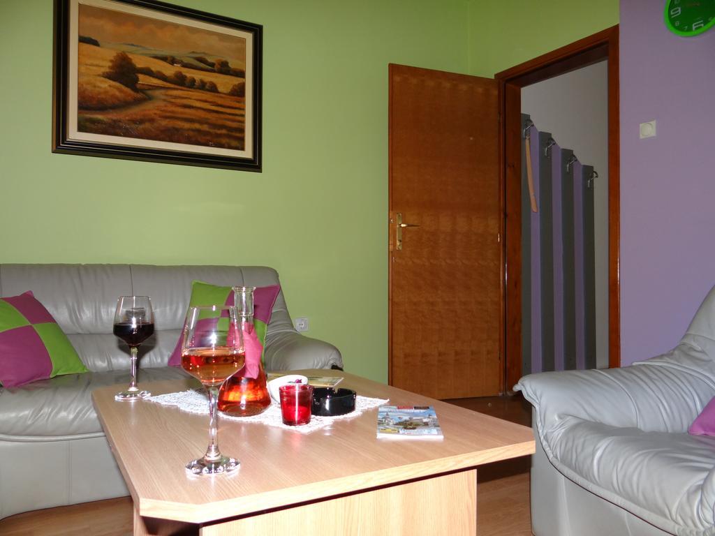 Nasa Tvrdava Guest Accommodation Novi Sad Exterior photo
